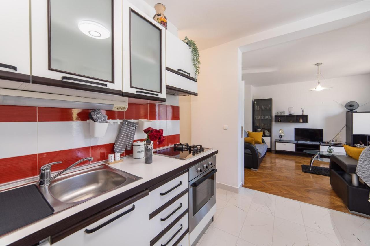 Apartman Porto Плоче Экстерьер фото